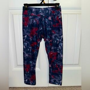 BCG Blue Purple Pink and Red Tie Dye Cropped Capri Leggings Women’s Small